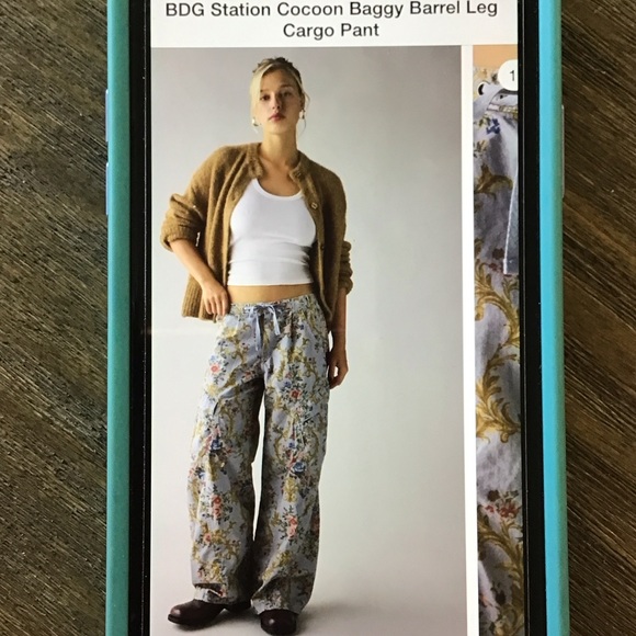 BDG Floral Cargo Pants - Multicolor Floral - Picture 2 of 10